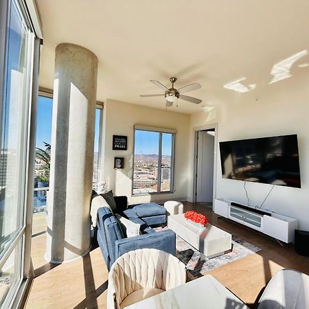 Indulge In Luxury Living 2 Bedroom Gem In The Heart Of Austin With Pool, Gym, And Breathtaking Views Extérieur photo