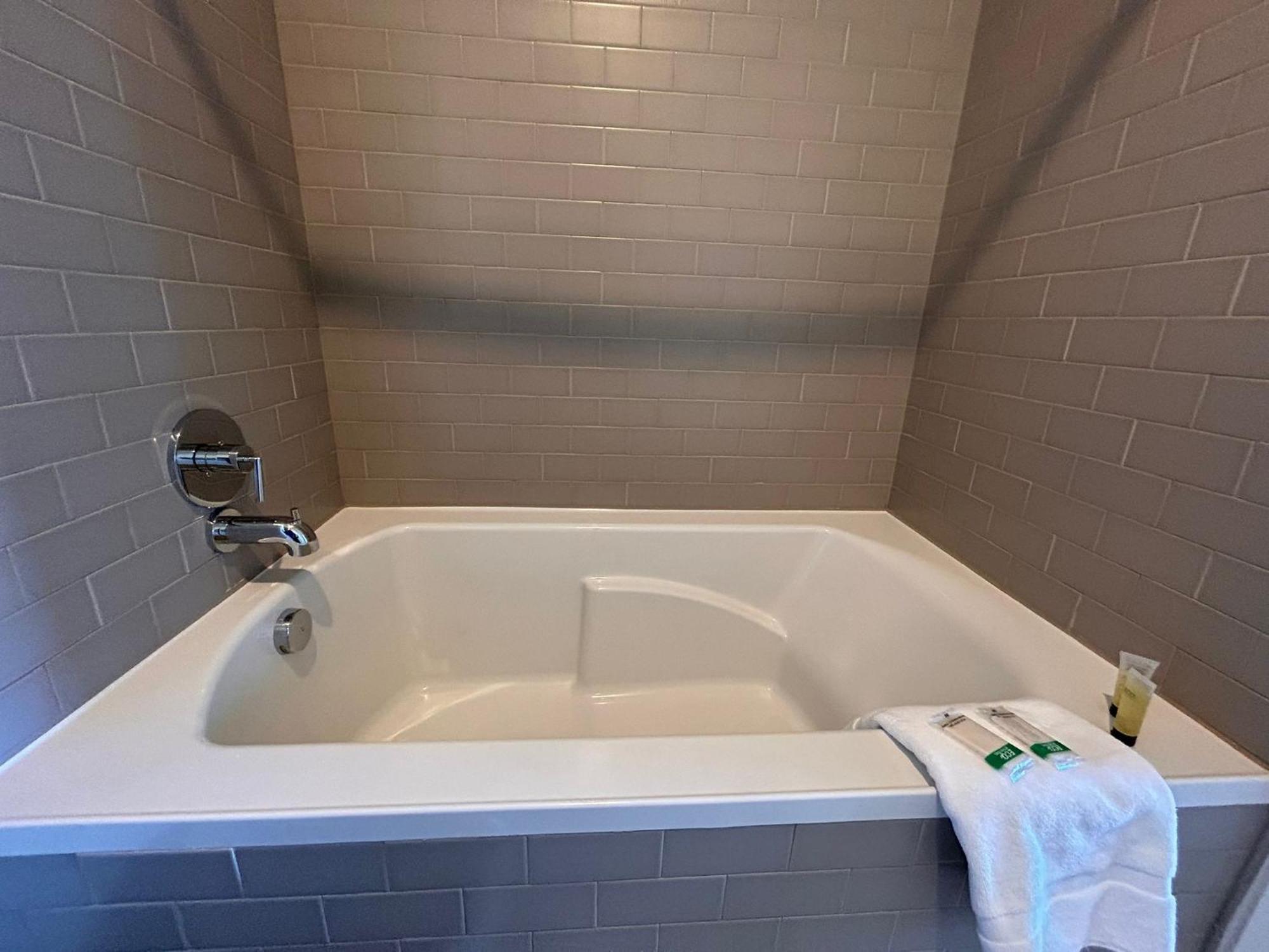 Indulge In Luxury Living 2 Bedroom Gem In The Heart Of Austin With Pool, Gym, And Breathtaking Views Extérieur photo